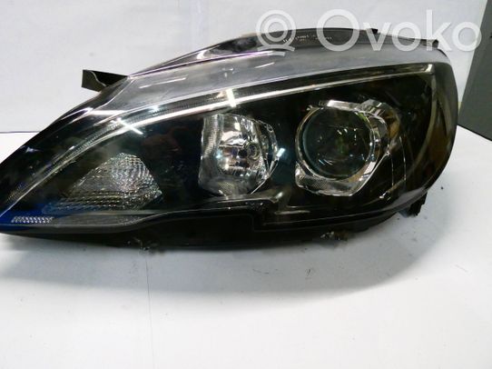 Peugeot 308 Priekinis žibintas 