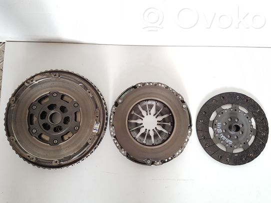 Nissan Qashqai J12 Clutch set kit 