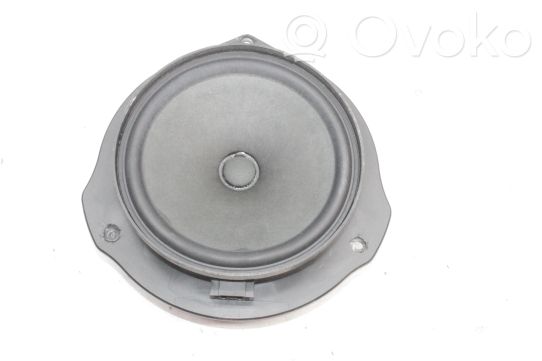 Autoleads SAK-2007 Speaker Adaptor for Mercedes A-Class Front Door Autoleads SAK-2007 Speaker Adaptor for Mercedes A-Class Front Door