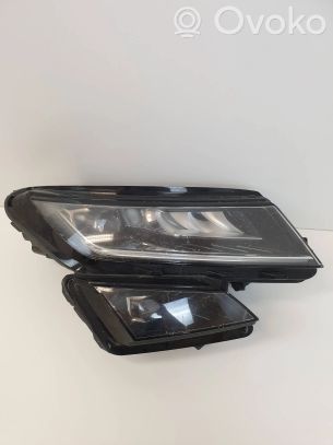 Skoda Kodiaq Etu-/Ajovalo 