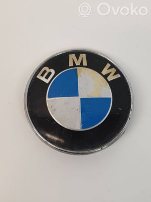 BMW 3 E90 E91 Mostrina con logo/emblema della casa automobilistica 
