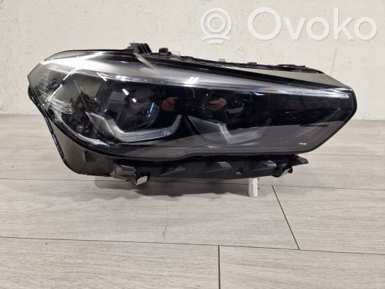BMW X5 G05 Priekinis žibintas 