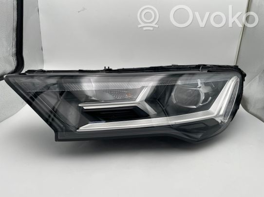 Audi Q7 4M Priekinis žibintas 