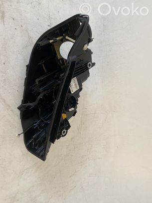 BMW 3 G20 G21 Priekinio žibinto detalė 