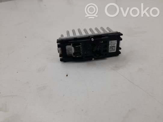Audi A4 S4 B8 8K Priekinio žibinto detalė 