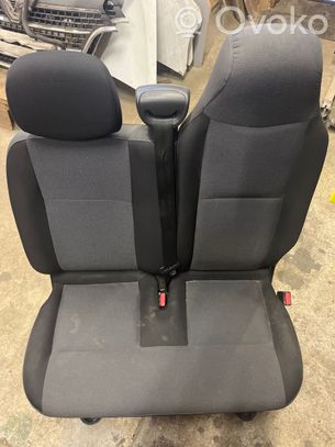 Siège Avant Droit (banquette Double) Pour Renault Trafic 3 Court Phase 1 – Occasion