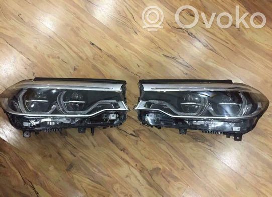 BMW 5 G30 G31 Priekinių žibintų komplektas 