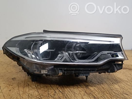 BMW 5 G30 G31 Priekinis žibintas 