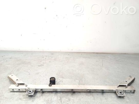 Volvo V90 Cross Country Traversa posteriore 