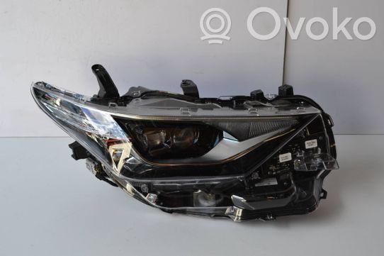 Toyota Auris E180 Priekinis žibintas 