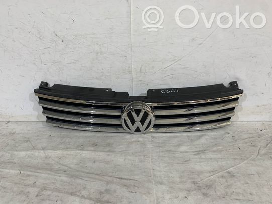 Volkswagen Touareg II ACC daviklio grotelės 