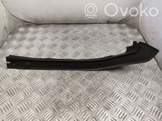 BMW 3 F30 F35 F31 Apdaila sparno (moldingas) 