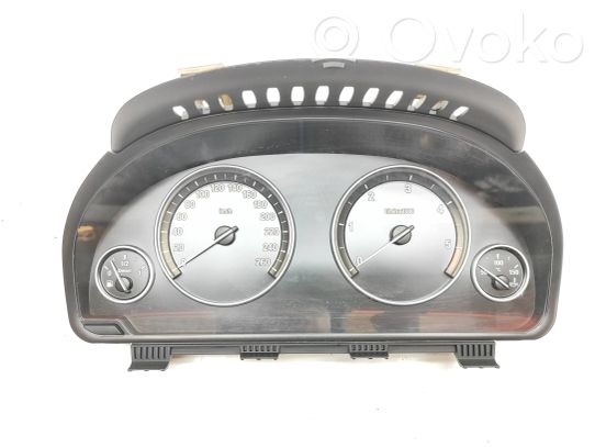BMW 5 F10 F11 Nopeusmittari (mittaristo) 