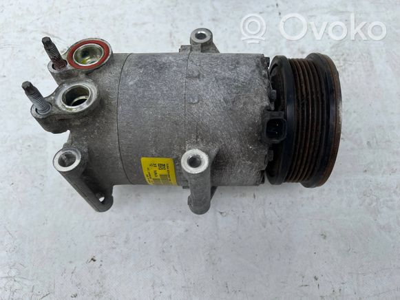Käytetty Ford Focus Ilmastointilaitteen kompressorin pumppu (A/C) 17063235  | OVOKO