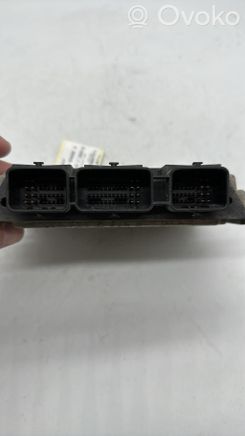 Calculateur Moteur RENAULT MASTER 2 PHASE 3 (2.5 DCI) - Pièce D'occasion - Réf 8200833387