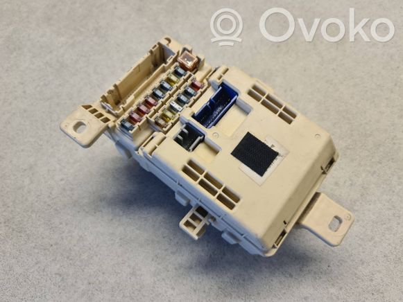 Предохранители Тойота Кариб Ае95