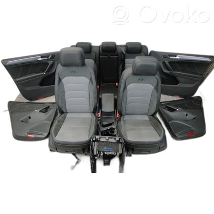 SET COMPLETO DI Sedili / 2769198 Per Citroën C5 Berlina Exclusive EUR