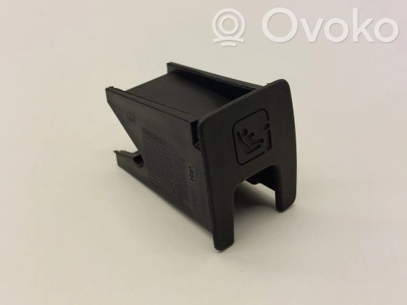 3G0887187 Volkswagen PASSAT B8 ISOFIX cover 12.00 RRR