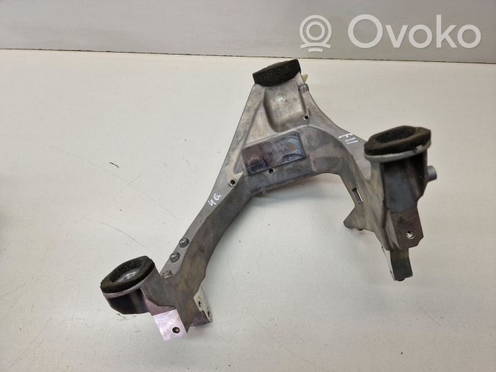 BMW 5 F10 F11 Soporte de apoyo de la cremallera de dirección 6140829