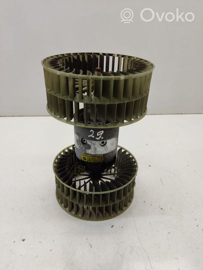 BMW 7 E32 Soplador/ventilador calefacción 1374377