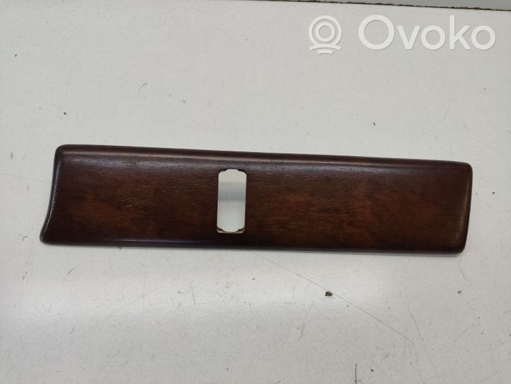 BMW 7 E32 Inserti decorativi cornice della consolle centrale 20019350