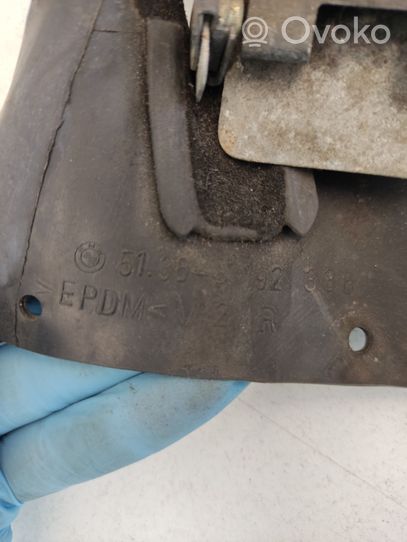 BMW 3 E36 Joint d'étanchéité en caoutchouc pour porte arrière 8192335