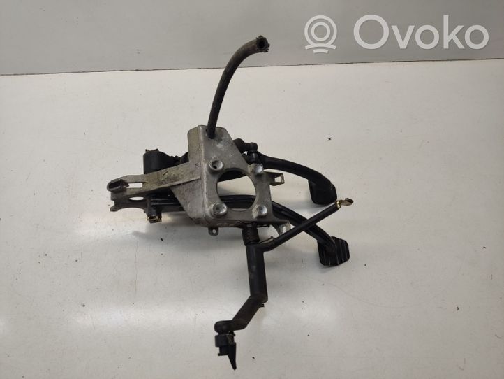 BMW 5 E39 Pedal assembly 1161586