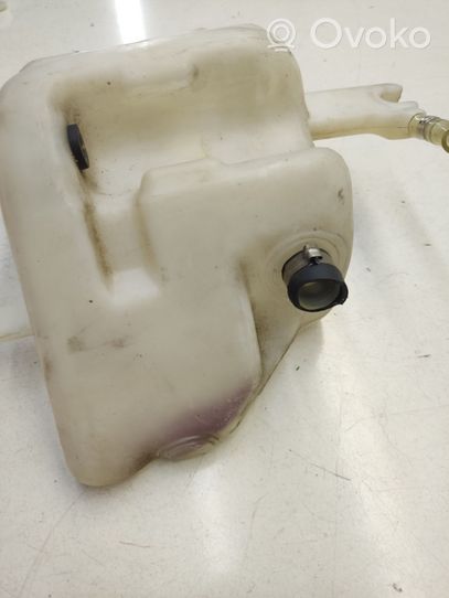 BMW 5 E34 Windshield washer fluid reservoir/tank 1391805