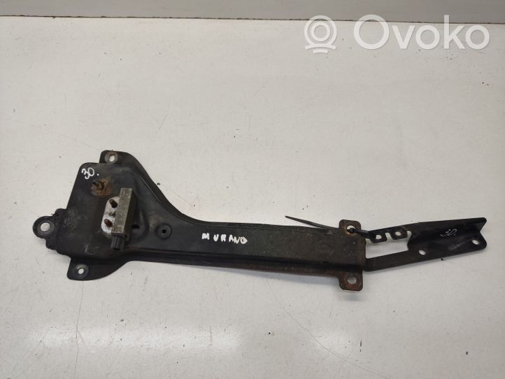 Nissan Murano Z50 Staffa del pannello di supporto del radiatore 