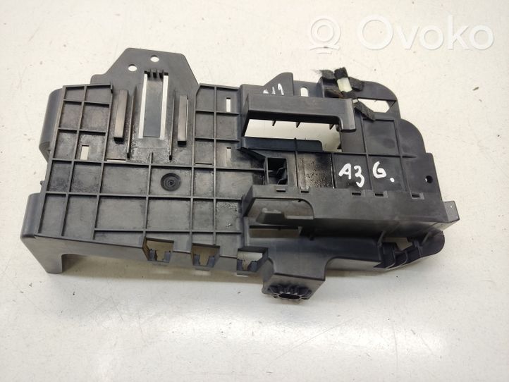 Audi A3 S3 8P Support amplificateur de son 8P0907368