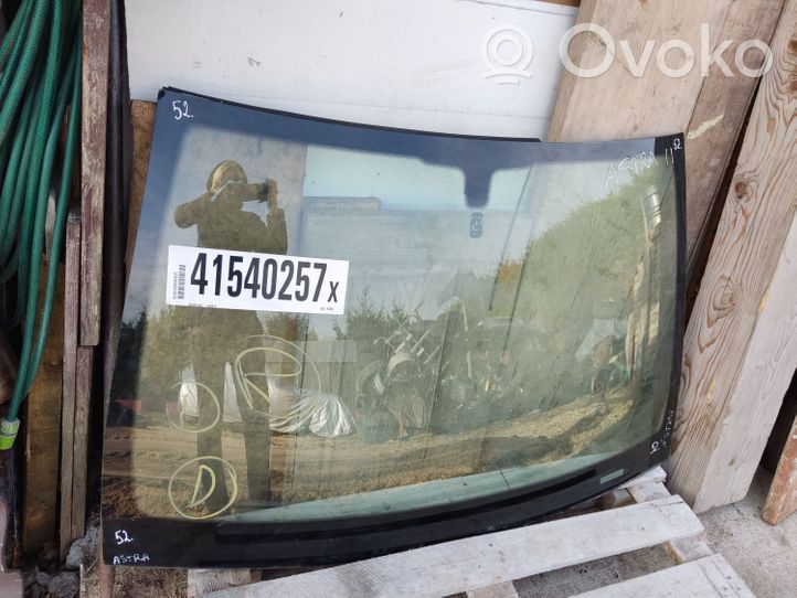 Opel Astra H Front windscreen/windshield window 43R000242