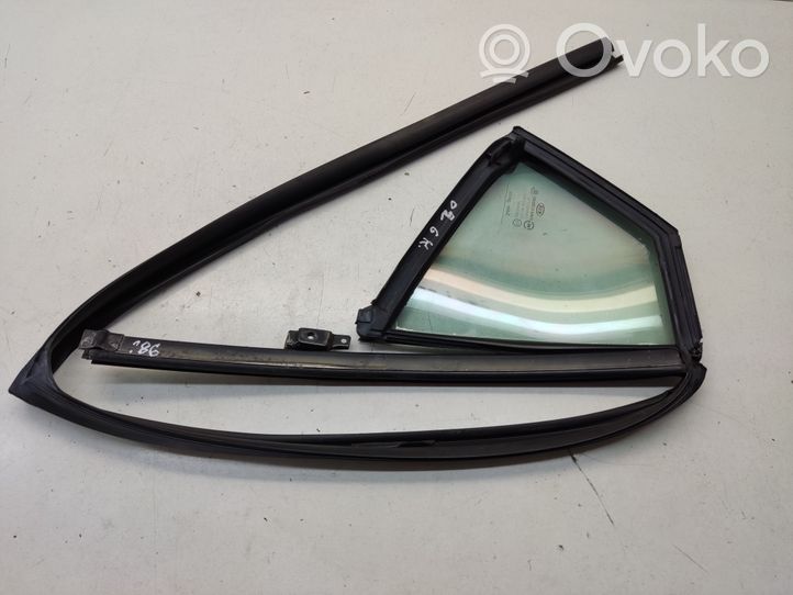 KIA Optima Rear vent window glass 43R000381