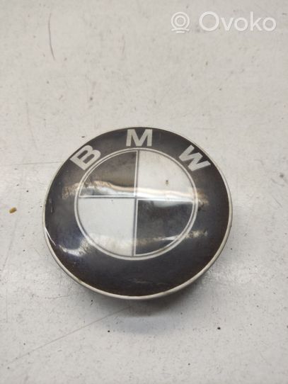 BMW 5 E39 Mostrina con logo/emblema della casa automobilistica 