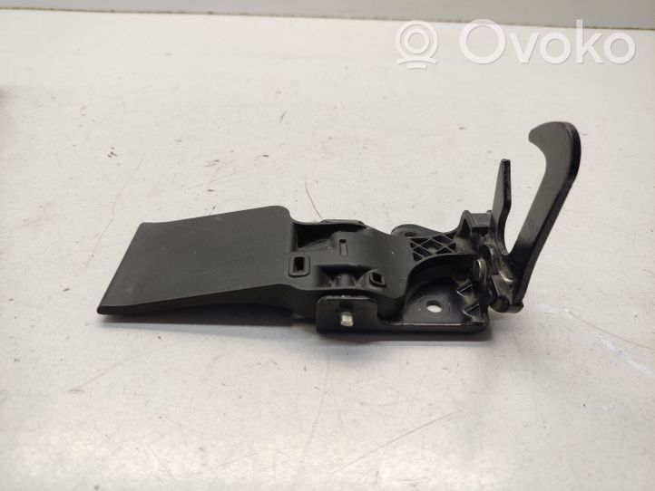 Audi Q3 8U Engine bonnet/hood lock/latch loop/hook 8U0823480B