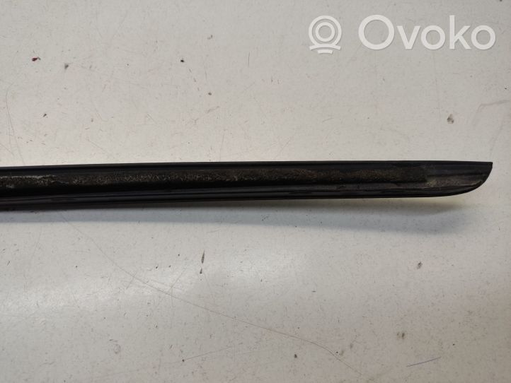 Audi A5 8T 8F Listwa szyby czołowej / przedniej 8T0854328