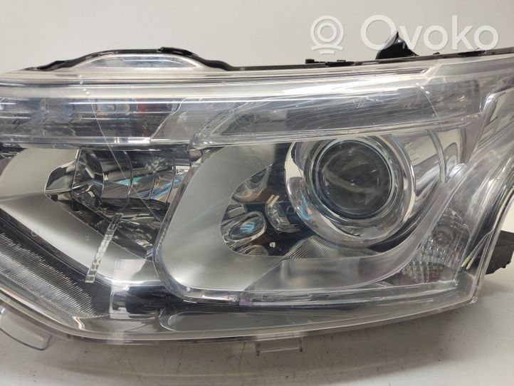 Mitsubishi Outlander Headlight/headlamp 8301C203