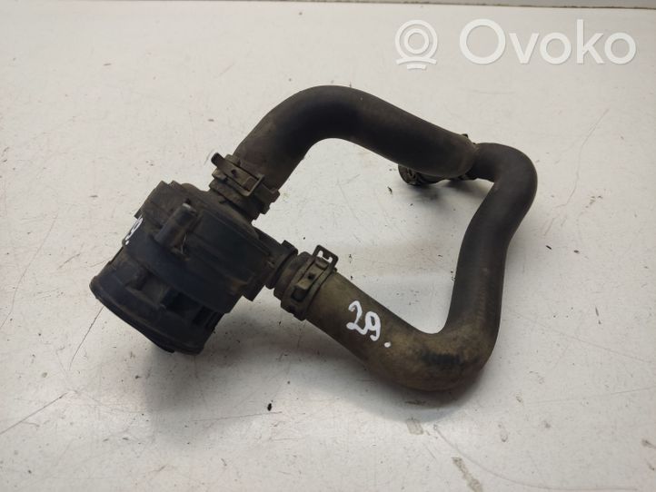 Nissan Qashqai Pompe à eau de liquide de refroidissement 058