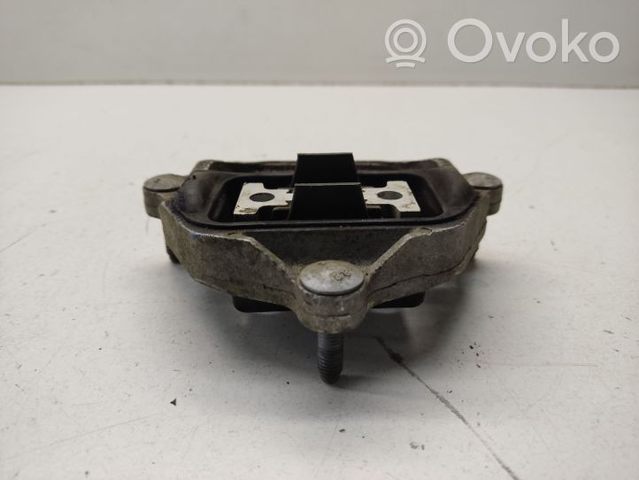 Audi A6 C7 Supporto di montaggio scatola del cambio 8K0399151