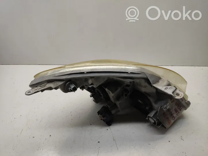 Toyota Corolla Verso E121 Lampa przednia 9922679004