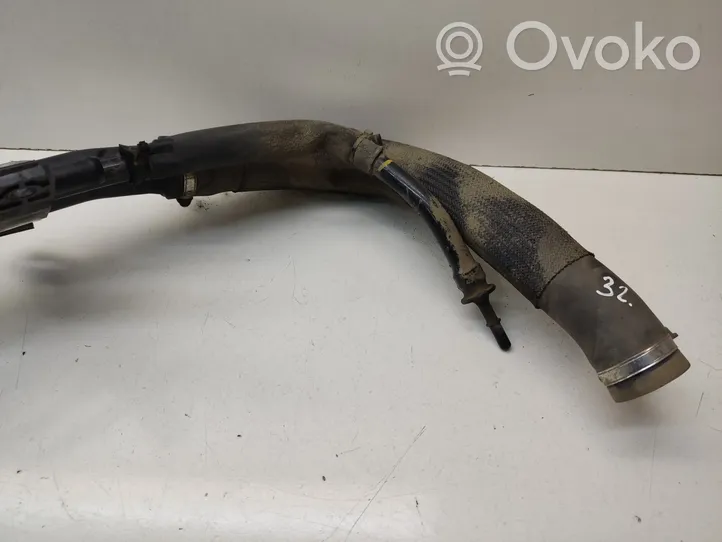 Hyundai Tucson TL Fuel tank filler neck pipe 