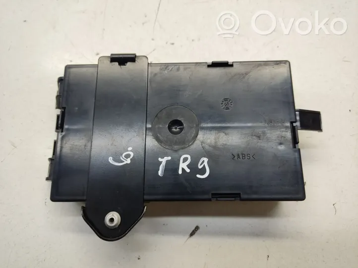 Renault Trafic II (X83) Module confort P8200943317