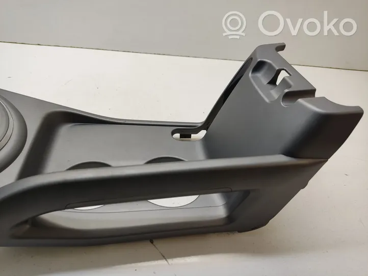 KIA Sportage Rivestimento in plastica cornice della leva del cambio 846513W910