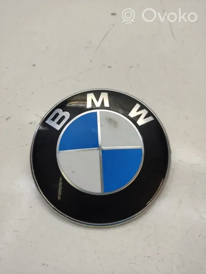 BMW 1 E81 E87 Emblemat / Znaczek 8132375