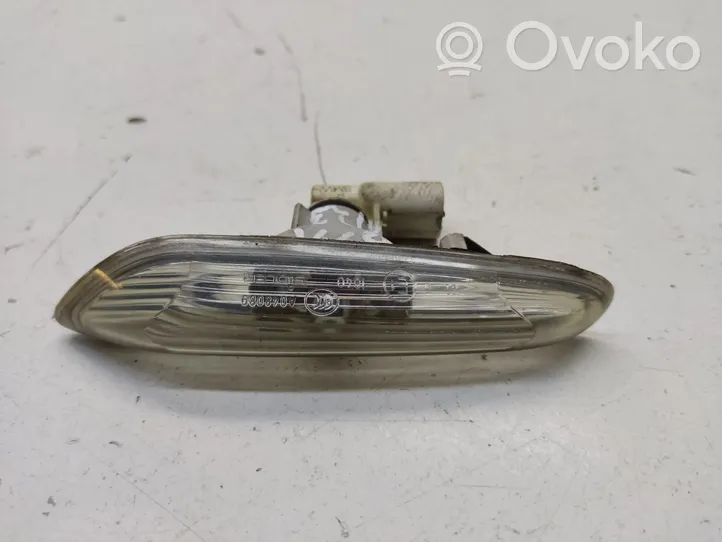 BMW 1 E81 E87 Front fender indicator light 6932997