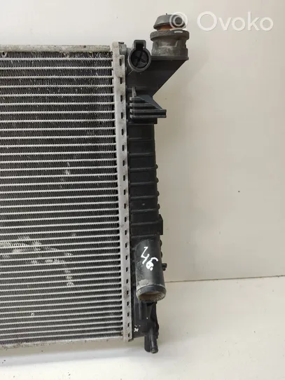 Ford C-MAX I Coolant radiator 3M5H8005RK