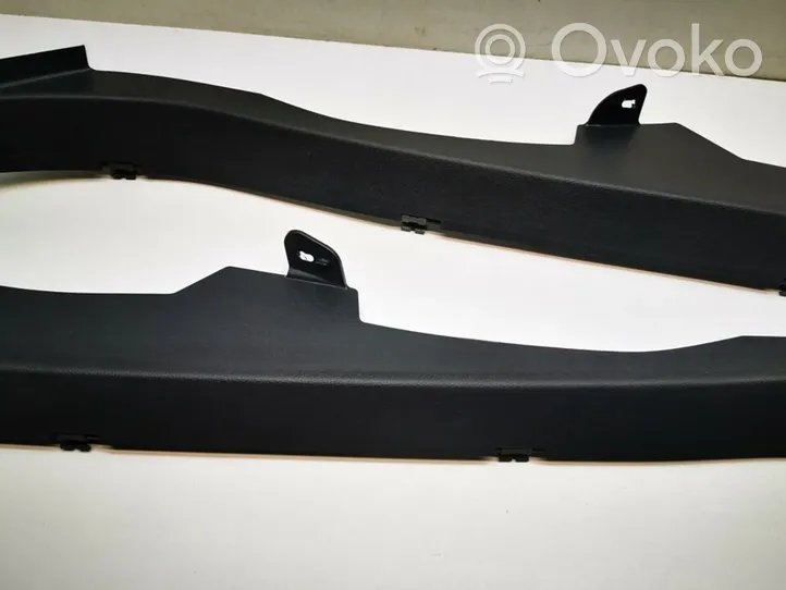 Mercedes-Benz C W204 Rivestimento inferiore laterale del sedile posteriore A2046903825