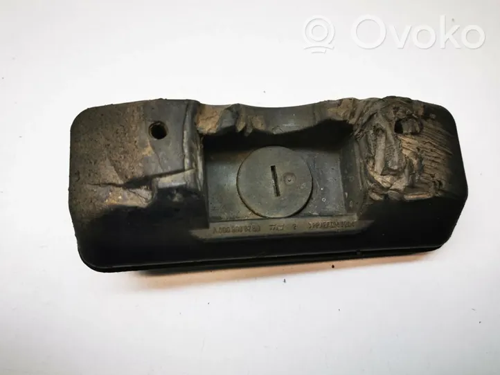 Mercedes-Benz C W204 Jack pad point de levage au Cric A0009986750