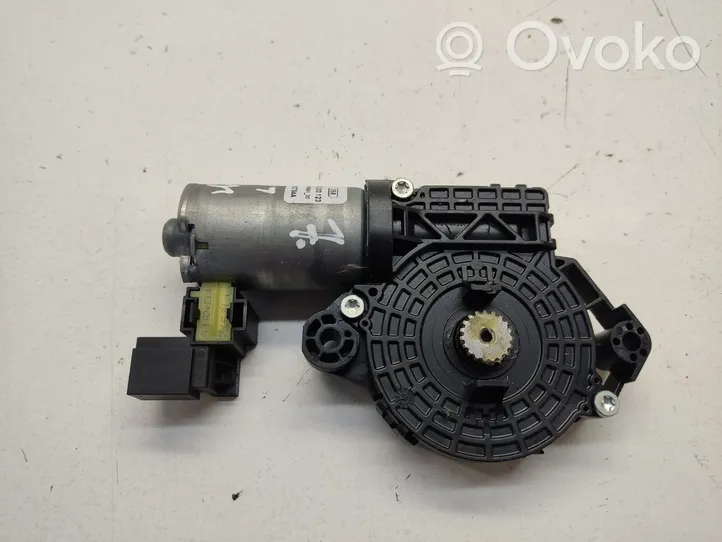 Mercedes-Benz A W176 Motor / Aktuator 0390200123