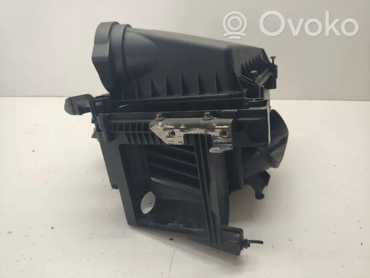 Mercedes-Benz A W176 Boîtier de filtre à air A6070900301