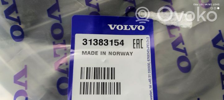 Volvo V60 Narożnik zderzaka przedniego 31383154